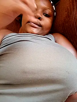 queennapal online show from 03.13.26