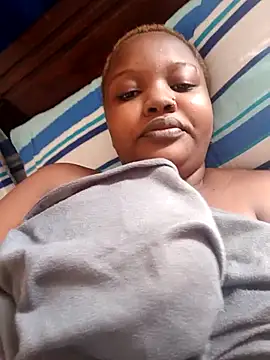 queennapal online show from 04.25.26