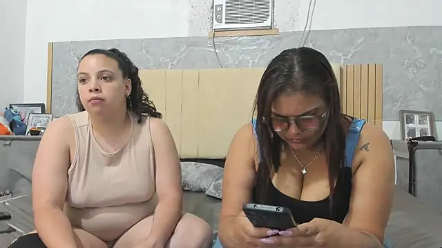 Snapshot of Danielaandximena chatting on 06.17.26 Danielaandximena online show from 06.17.26