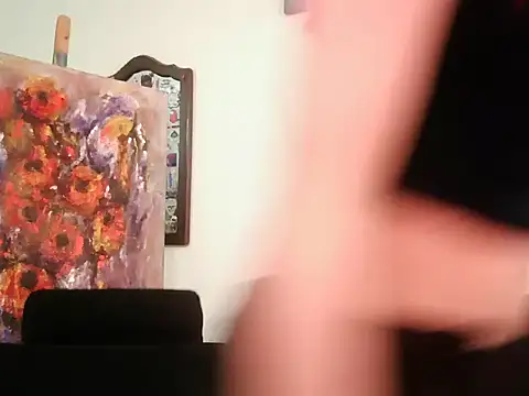 Snapshot of SuzzyyM chatting on 09.20.25 SuzzyyM online show from 09.20.25