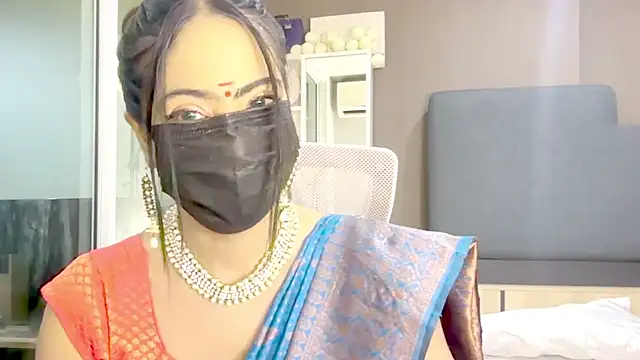 Snapshot of Monalisadon018 chatting on 12.05.25 Monalisadon018 online show from 12.05.25