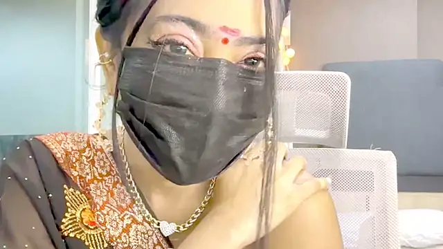 Snapshot of Monalisadon018 chatting on 01.11.26 Monalisadon018 online show from 01.11.26