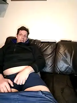 Knuffelstaaf123 online show from 03.07.25