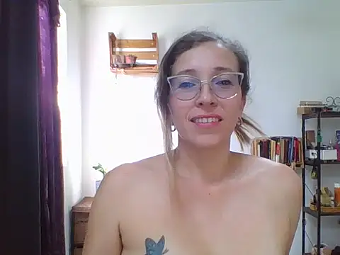 Snapshot of charlott_ponce chatting on 12.05.25 charlott ponce online show from 12.05.25