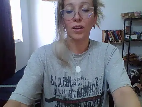 Snapshot of charlott_ponce chatting on 06.23.26 charlott ponce online show from 06.23.26