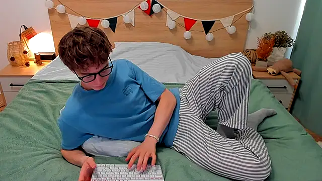 Fandi 777 online show from 11.14.25