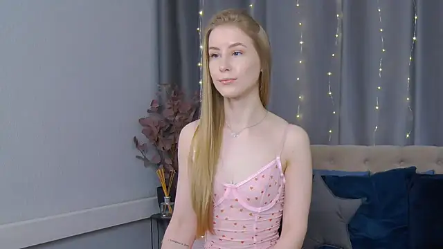 VioletiSwone online show from 02.09.25