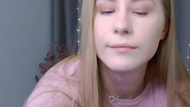 VioletiSwone online show from 02.26.25