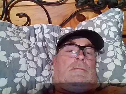 Snapshot of MatRat287 chatting on 07.19.26 MatRat287 online show from 07.19.26