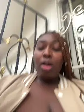 Snapshot of emilyrojas chatting on 10.08.25 emilyrojas online show from 10.08.25