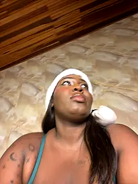 Snapshot of emilyrojas chatting on 12.05.25 emilyrojas online show from 12.05.25