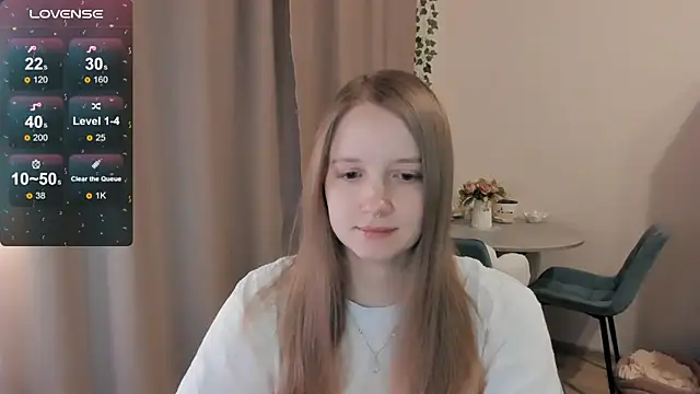Snapshot of Alyaley chatting on 05.28.26 Alyaley online show from 05.28.26