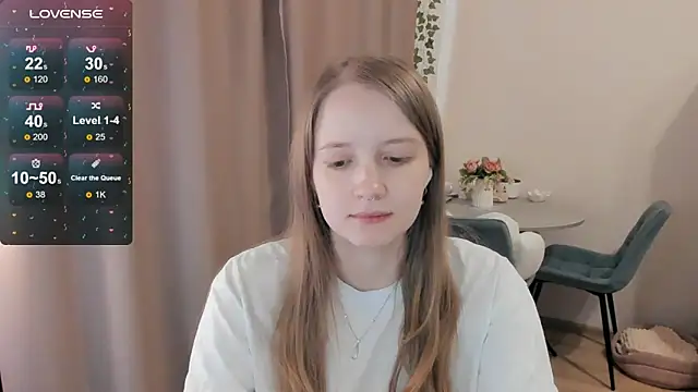 Snapshot of Alyaley chatting on 06.15.26 Alyaley online show from 06.15.26