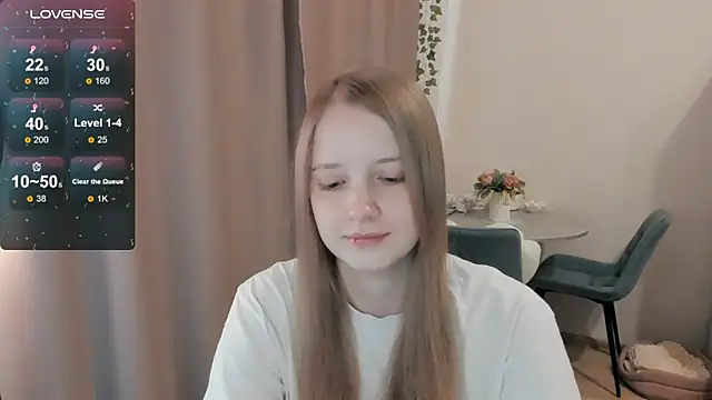 Snapshot of Alyaley chatting on 06.22.26 Alyaley online show from 06.22.26