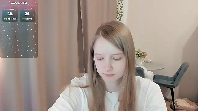 Snapshot of Alyaley chatting on 07.06.26 Alyaley online show from 07.06.26