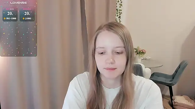 Snapshot of Alyaley chatting on 07.06.26 Alyaley online show from 07.06.26
