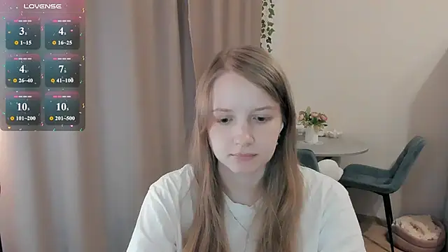 Snapshot of Alyaley chatting on 07.07.26 Alyaley online show from 07.07.26