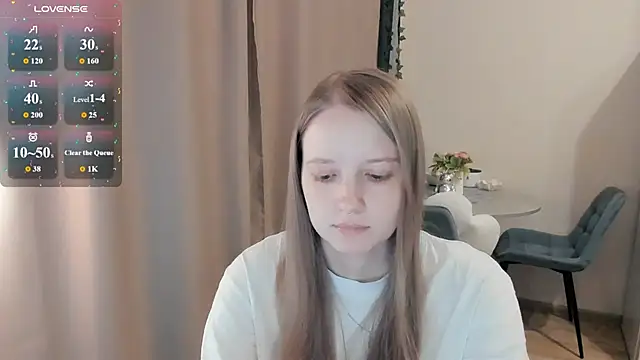 Snapshot of Alyaley chatting on 07.17.26 Alyaley online show from 07.17.26