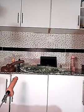 Snapshot of Bella045 chatting on 12.01.25 Bella045 online show from 12.01.25