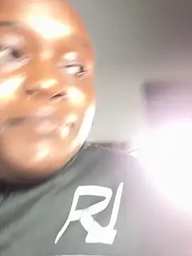 Snapshot of Bella045 chatting on 03.16.26 Bella045 online show from 03.16.26