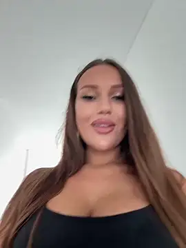 Snapshot of Syka0001 chatting on 02.10.25 Syka0001 online show from 02.10.25