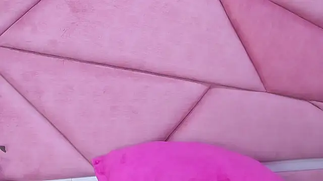 LilithCooperr  online show from 03.21.25