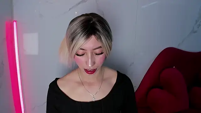 LilithCooperr  online show from 09.25.25