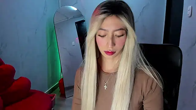 LilithCooperr  online show from 10.22.25