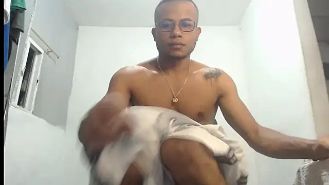 Snapshot of grandominantex1 chatting on 09.26.25 grandominantex1 online show from 09.26.25