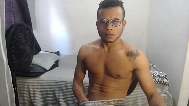 Snapshot of grandominantex1 chatting on 01.17.26 grandominantex1 online show from 01.17.26