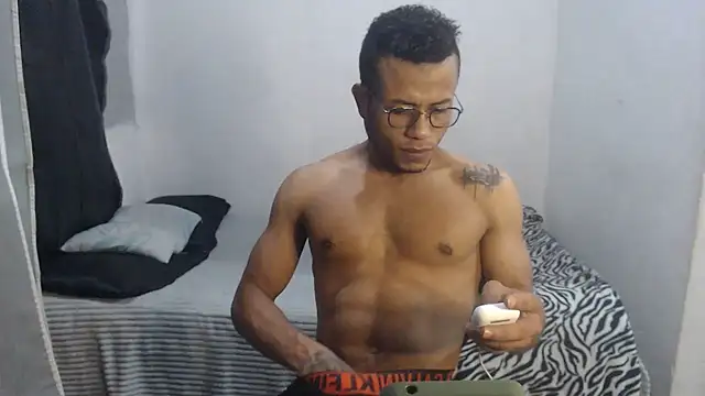 Snapshot of grandominantex1 chatting on 01.18.26 grandominantex1 online show from 01.18.26