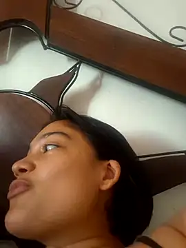 Snapshot of littlemelii chatting on 01.10.26 littlemelii online show from 01.10.26