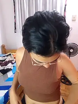 Snapshot of littlemelii chatting on 07.18.26 littlemelii online show from 07.18.26