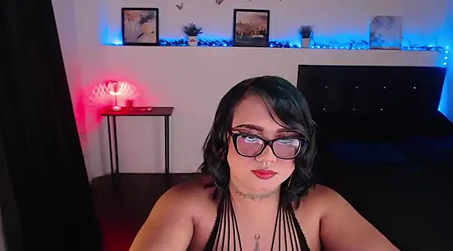 LiaScarlett online show from 12.30.24