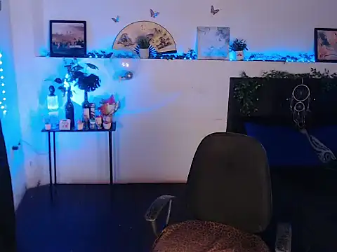 LiaScarlett online show from 09.21.25