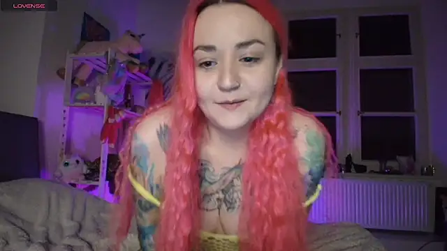 PinkHurricaneOfficial online show from 01.26.25