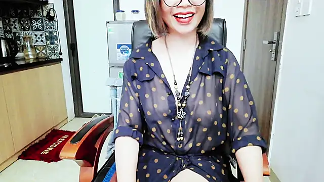 Miu-Le online show from 11.11.25