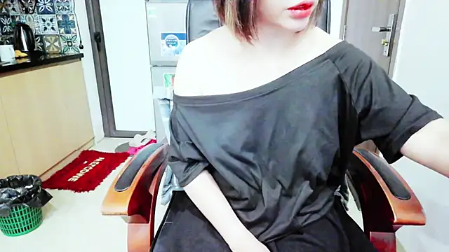 Miu-Le online show from 11.14.25