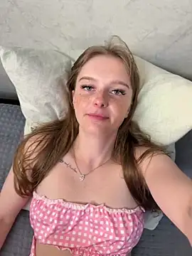 lovelly molly online show from 05.26.26