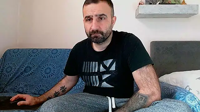 Snapshot of ivat80 chatting on 01.18.26 ivat80 online show from 01.18.26