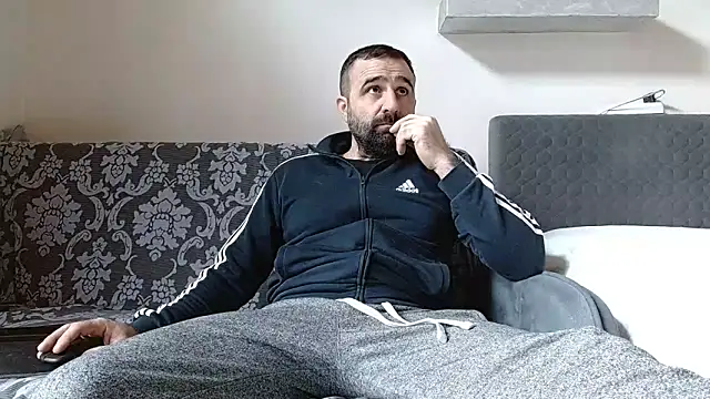 Snapshot of ivat80 chatting on 02.13.26 ivat80 online show from 02.13.26