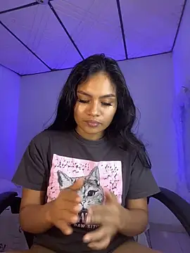 Riana Kean online show from 02.06.25