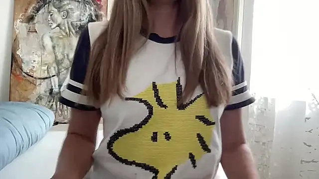 Snapshot of LisaFlower chatting on 09.28.25 LisaFlower online show from 09.28.25