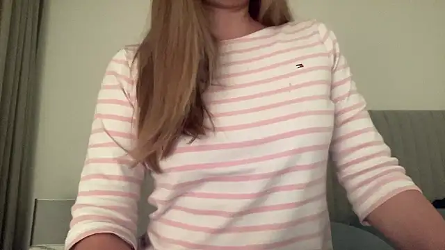 Snapshot of LisaFlower chatting on 01.10.26 LisaFlower online show from 01.10.26