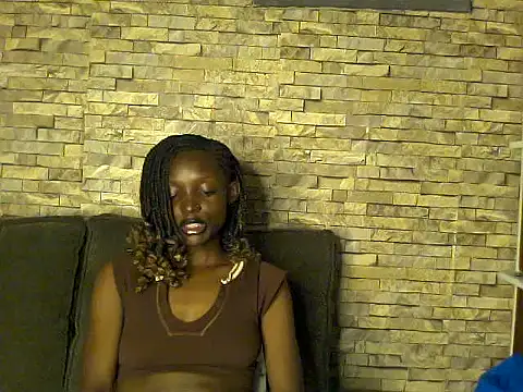 Snapshot of petite_clara24 chatting on 06.19.26 petite clara24 online show from 06.19.26