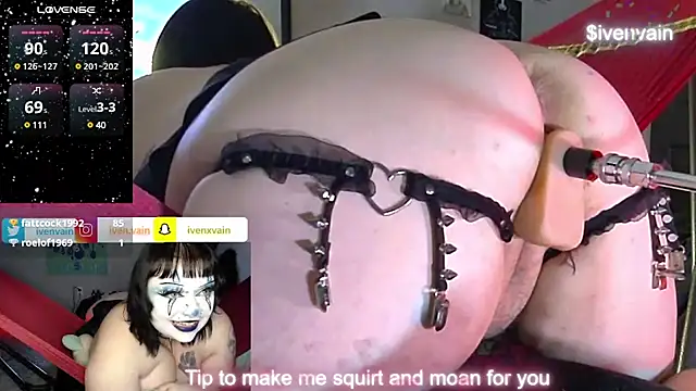 Snapshot of ivenxxxvain chatting on 12.16.24 ivenxxxvain online show from 12.16.24