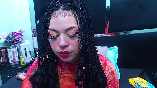 Cocoo Nuth online show from 01.05.25