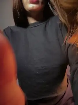 Snapshot of Zeli_66 chatting on 12.17.25 Zeli 66 online show from 12.17.25