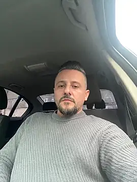 Snapshot of InsaneMattt chatting on 01.15.25 InsaneMattt online show from 01.15.25