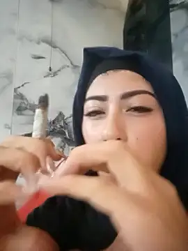 Snapshot of chaymae_nah_ chatting on 02.08.25 chaymae nah online show from 02.08.25